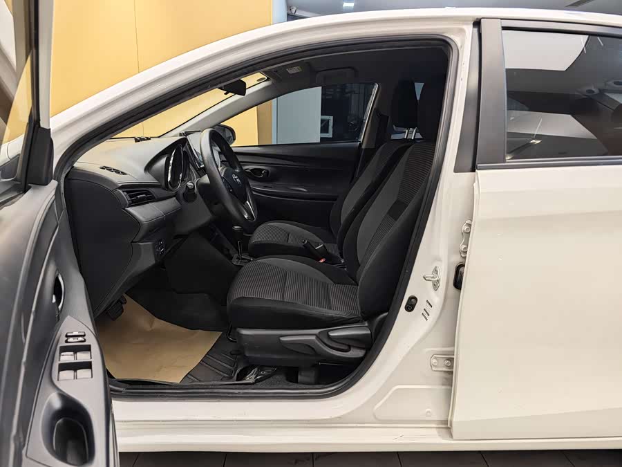 Vios 2023 car image #14