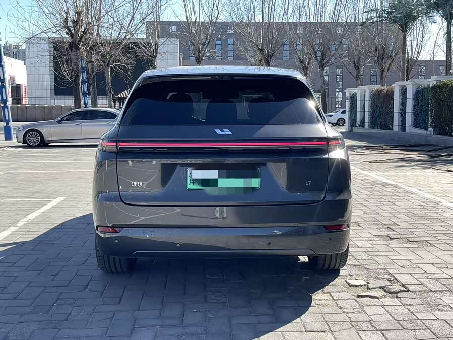 Li L7 2025 immagine di auto #14