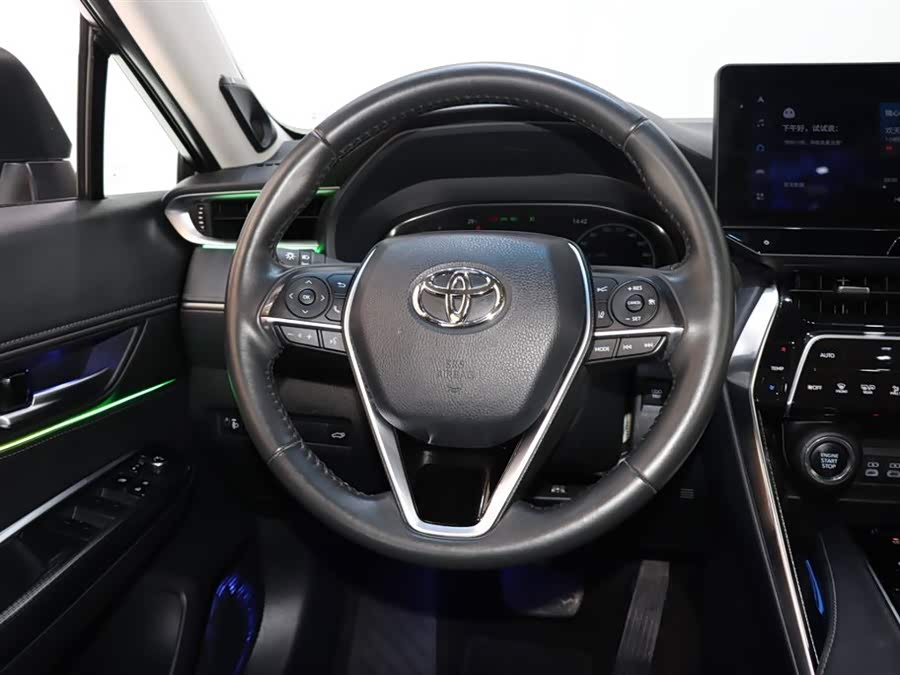 Toyota Venza 2023 car image #14