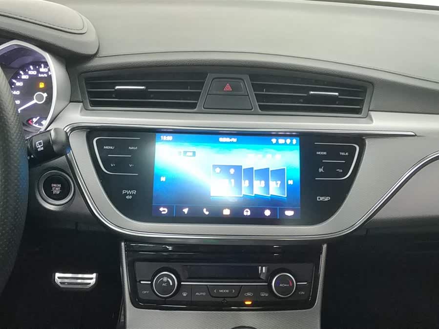 GEELY Emgrand GS 2019 car image #14