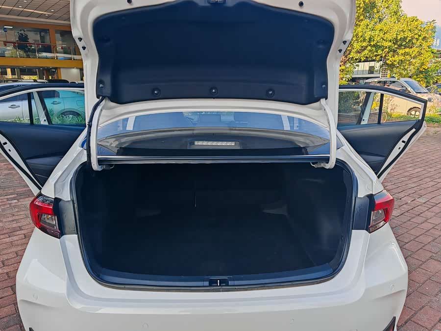 Toyota Allion 2023 immagine di auto #14