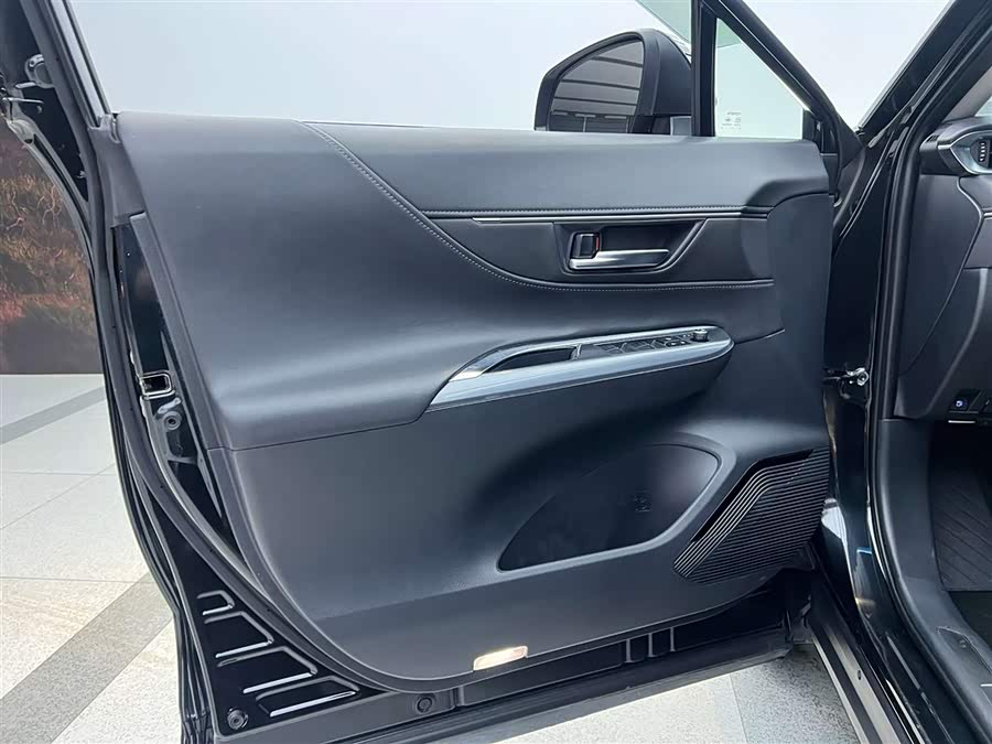 Toyota Venza 2023 car image #14