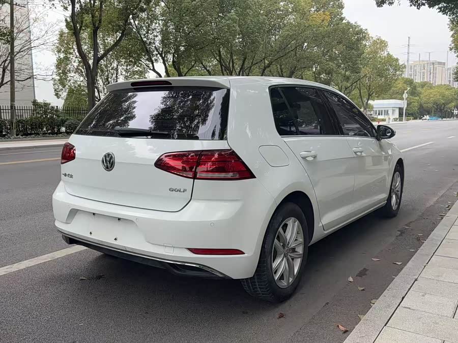 Volkswagen Golf 2015 car image #14
