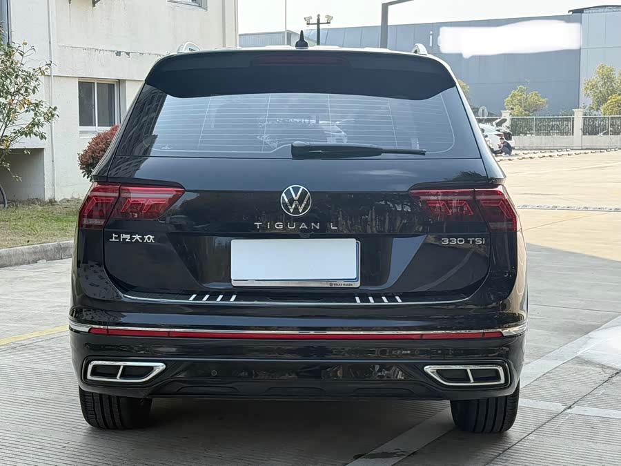 Volkswagen Tiguan L 2021 car image #14