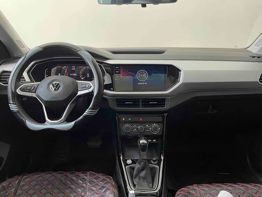 Volkswagen Tacqua 2023 car image #14