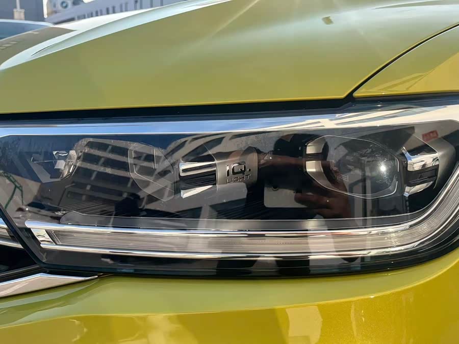 Volkswagen T-Roc 2023 car image #14