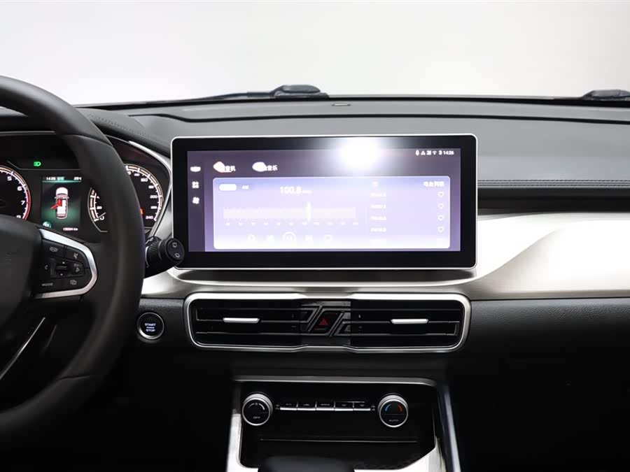 GEELY Coolray 2024 car image #14