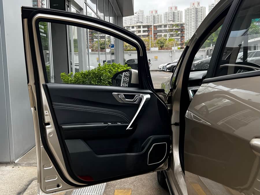 GEELY Vision X3 2017 صورة سيارة #14