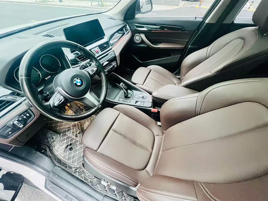 BMW X1 2023 car image #14