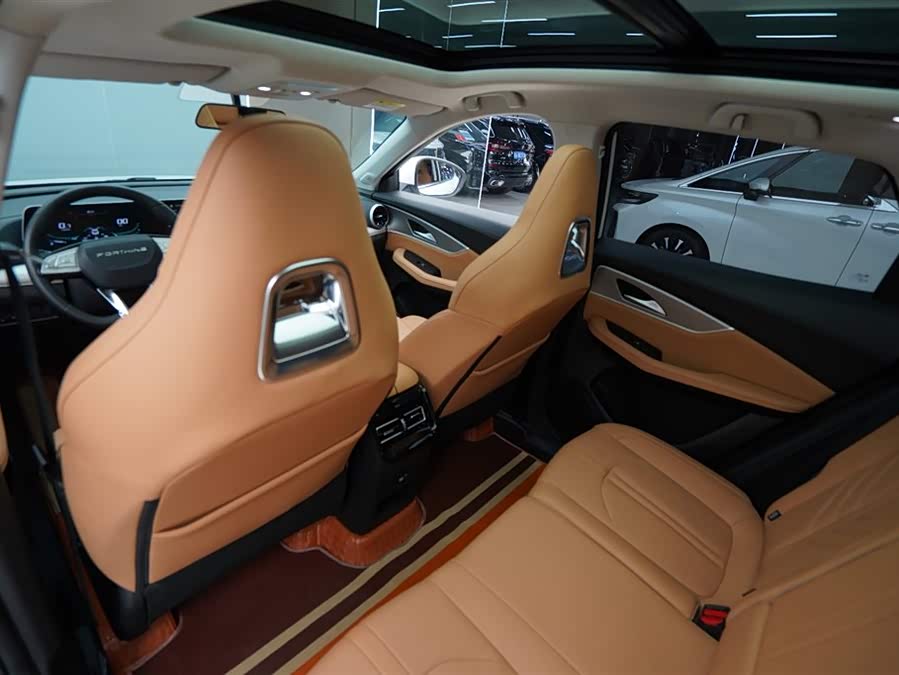 T5 EVO 2024 car image #14