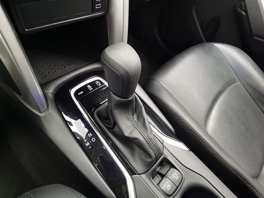 Toyota Corolla Cross 2024 car image #14