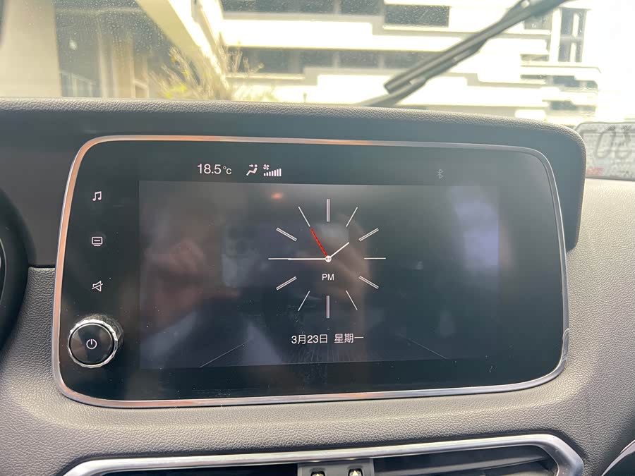 GAC ix4 2019 car image #14