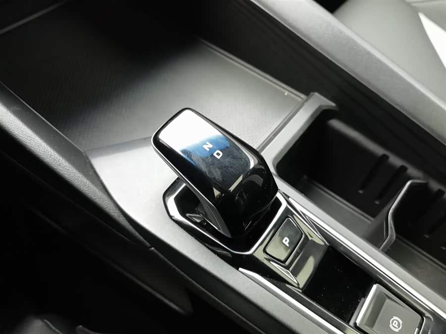 GEELY Binray 2023 car image #14