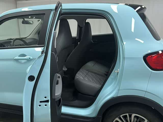 零跑汽车 零跑T03 2025 汽车图片 #14