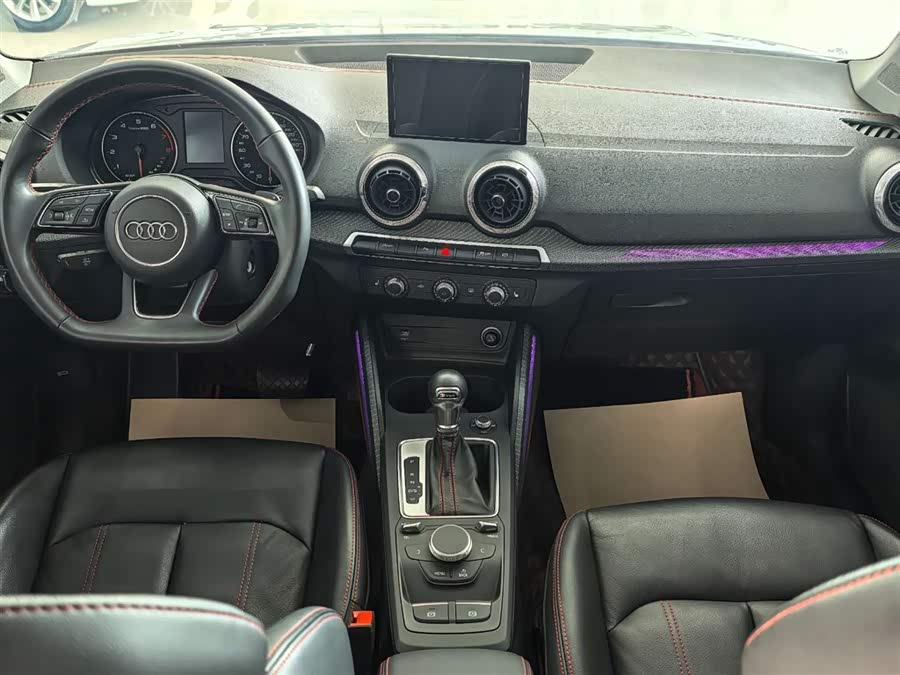 Audi Q2L 2023 imagem de carro #14