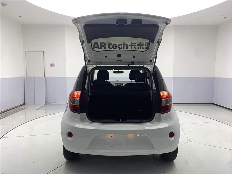 JAC 2019 car image #14