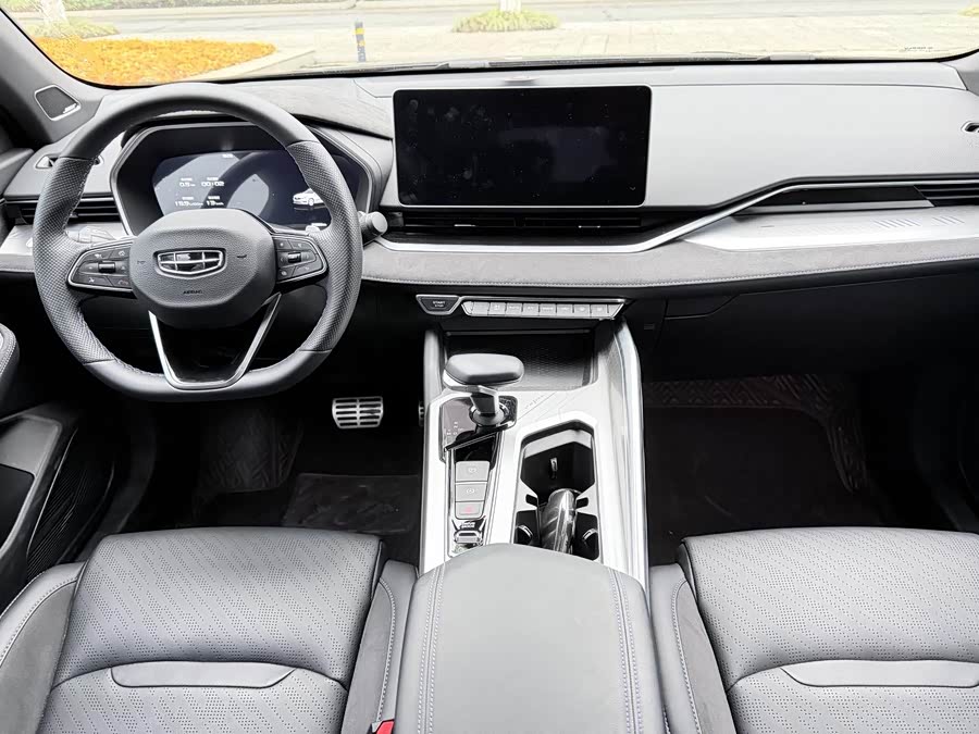 GEELY Preface 2024 изображение автомобиля #14