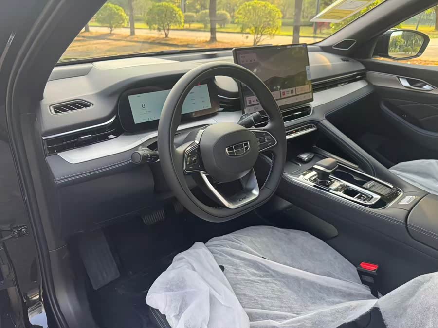 GEELY Preface 2025 изображение автомобиля #14