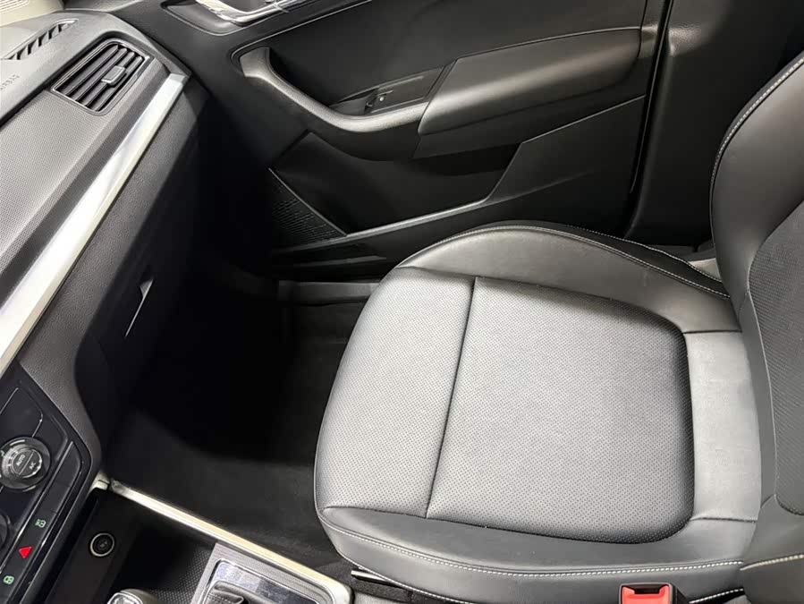 Skoda Kamiq 2022 car image #14