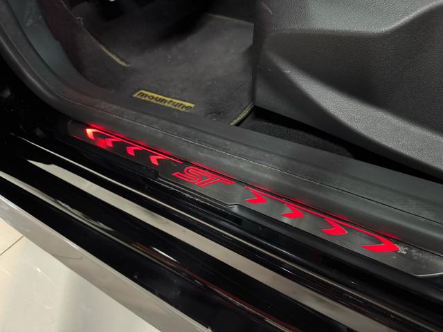 Ford Focus (Imported) 2017 car image #14