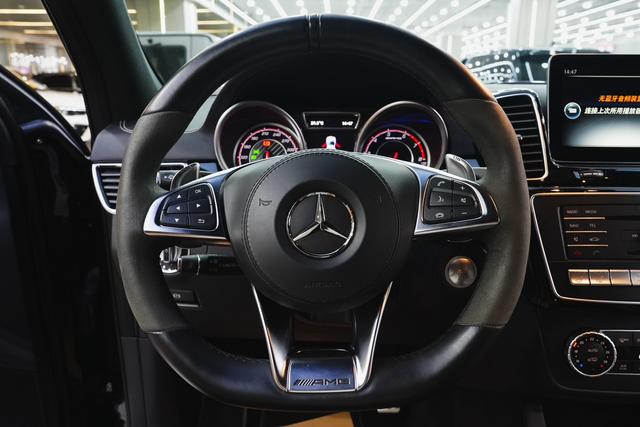 Mercedes-Benz GLS AMG 2016 car image #14