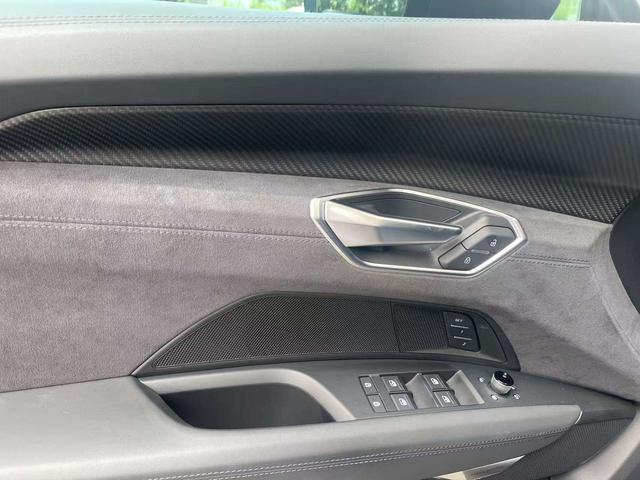 Audi RS e-tron GT 2024 car image #14