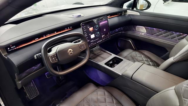 蔚来 蔚来ET9 2024 汽车图片 #14