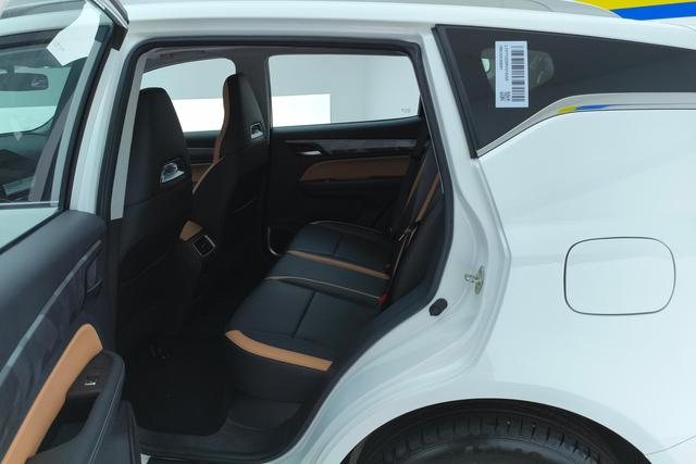 GEELY OkavangoPRO 2025 #14 GEELY OkavangoPRO 2025 car image #14