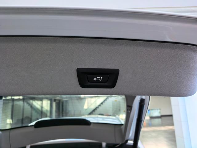 BMW X4 2016 car image #14