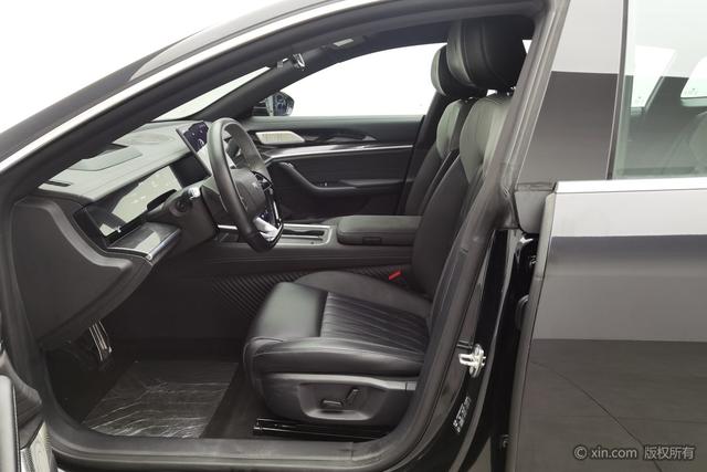 哪吒汽车 哪吒S猎装 2024 #14 哪吒汽车 哪吒S猎装 2024 汽车图片 #14