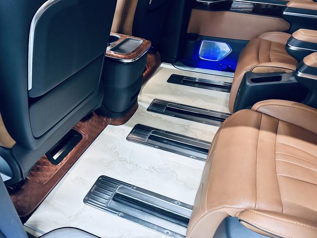 HongQi HQ9 2023 #14 HongQi HQ9 2023 car image #14