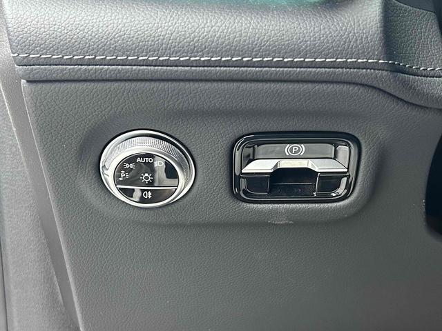 Mercedes-Benz EQS SUV 2024 car image #14