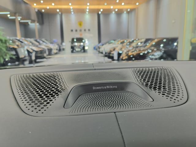 BMW X5 M 2020 immagine di auto #14