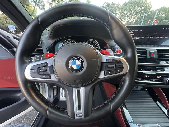 BMW X4 M 2019 car image #14