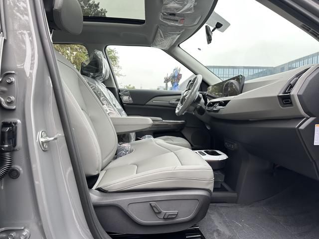 起亚 起亚EV5 2025 汽车图片 #14