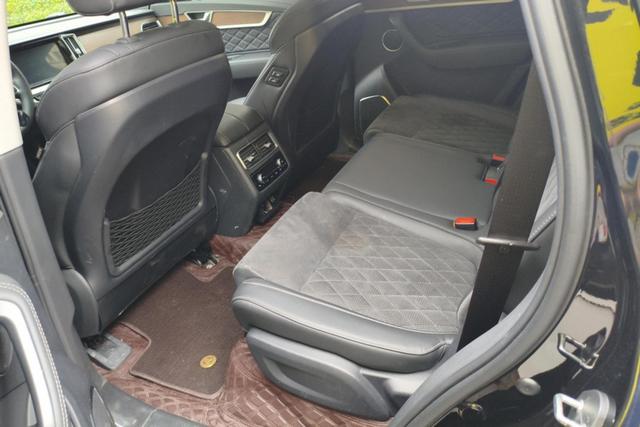 HongQi HS7 2022 #14 HongQi HS7 2022 car image #14