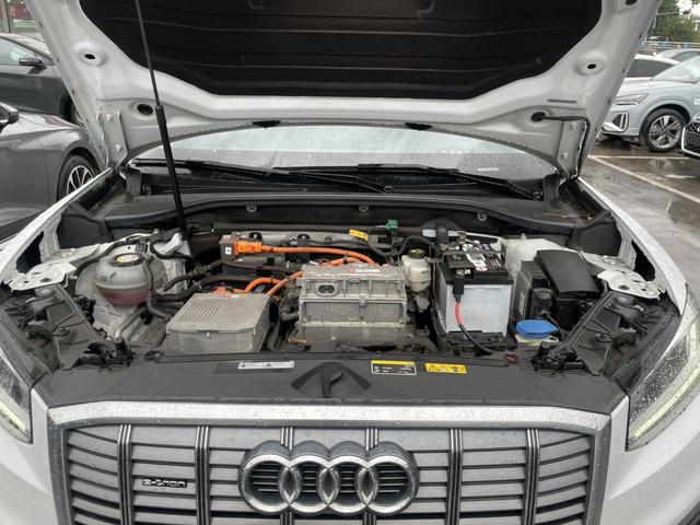 Audi Q2L e-tron 2021 car image #14
