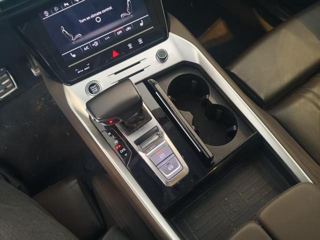 Audi Q6 2023 imagem de carro #14