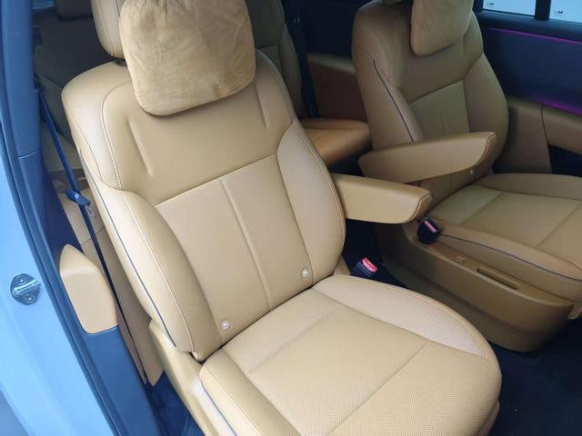 Li i8 2025 image de voiture #14