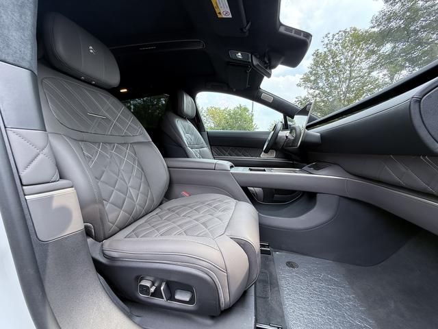 NIO ET9 2024 изображение автомобиля #14