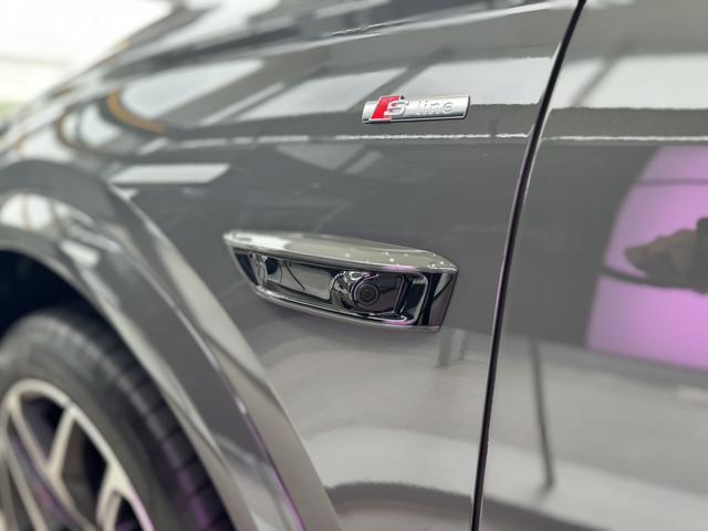 Audi Q6L Sportback e-tron 2025 car image #14