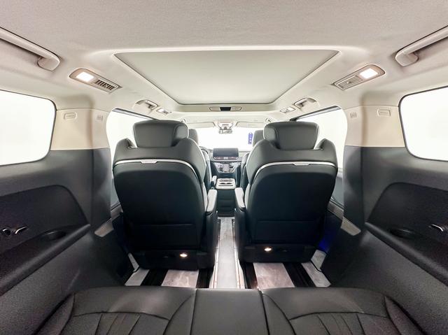 HongQi HQ9 PHEV 2025 #14 HongQi HQ9 PHEV 2025 car image #14