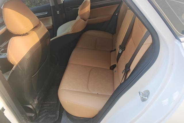 GEELY Emgrand L HiP 2023 #14 GEELY Emgrand L HiP 2023 immagine di auto #14