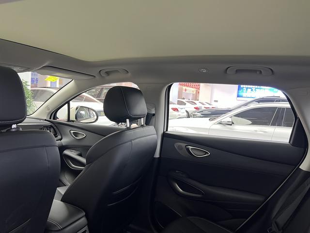 BYD Sea Lion 05 EV 2025 car image #14