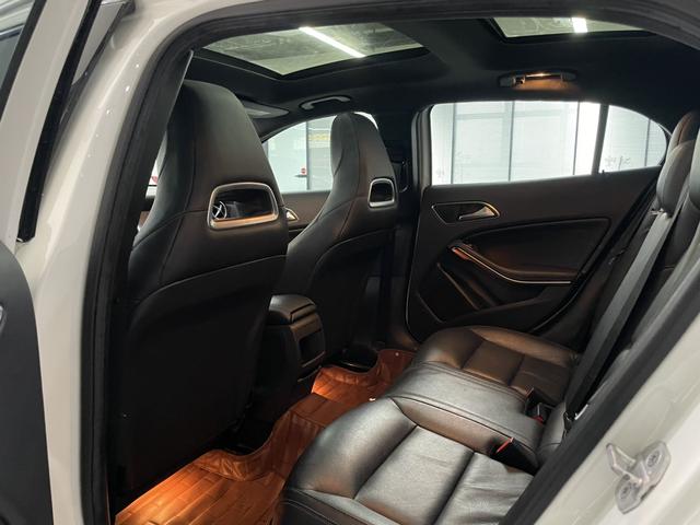 Mercedes-Benz GLA Class (Imported) 2015 #14 Mercedes-Benz GLA Class (Imported) 2015 car image #14