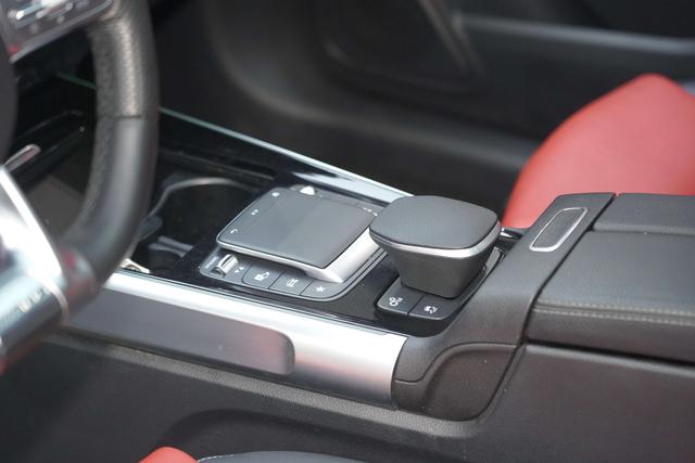 Mercedes-Benz GLB AMG 2022 #14 Mercedes-Benz GLB AMG 2022 car image #14