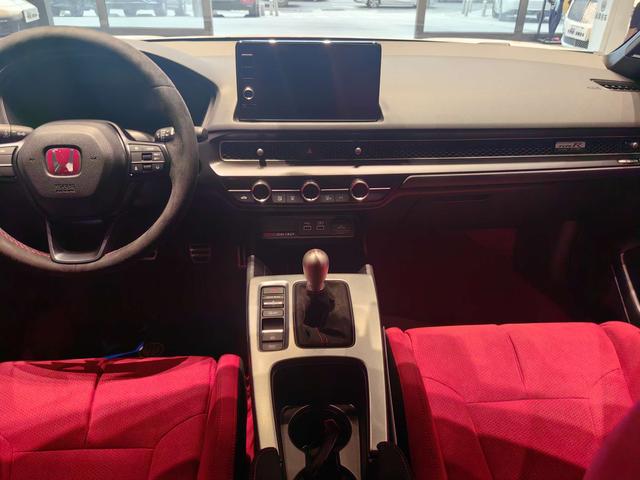 Honda Civic (Imported) 2025 car image #14