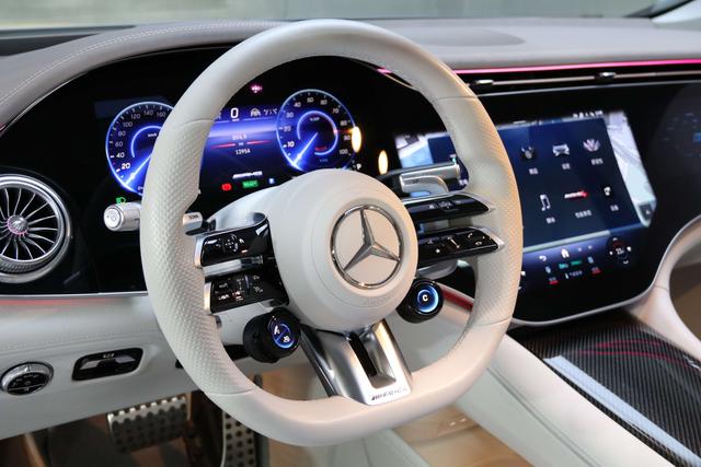 Mercedes-Benz EQS AMG 2023 #14 Mercedes-Benz EQS AMG 2023 car image #14