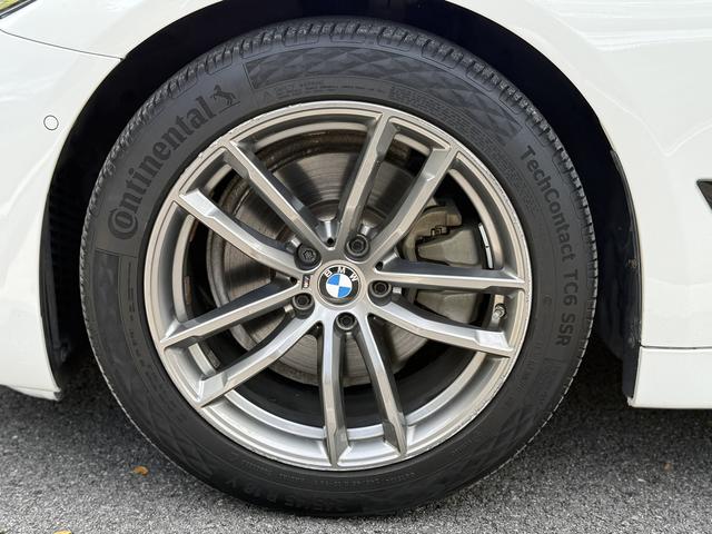 BMW 5 Series (Imported) 2018 car image #14