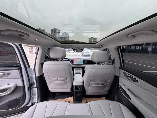 BYD Sea Lion 05 EV 2025 #14 BYD Sea Lion 05 EV 2025 car image #14